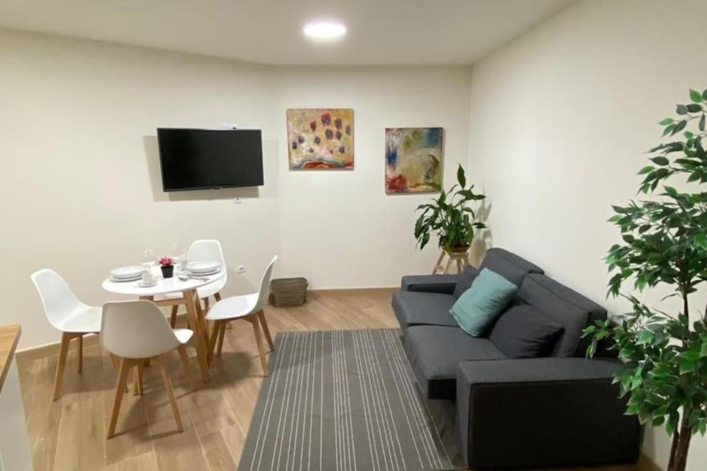 דירות Corcubión La Casa Del Arbol מראה חיצוני תמונה